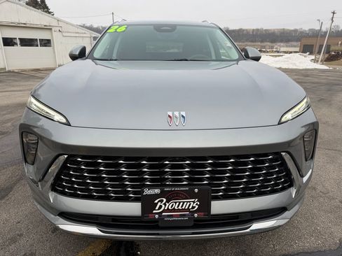 New 2026 Buick Envision Avenir image 2