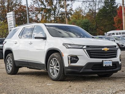 Used 2023 Chevrolet Traverse LT w/ Rear Camera Mirror Package