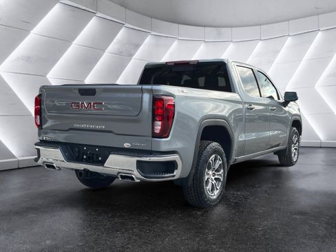 New 2026 GMC Sierra 1500 SLE image 6