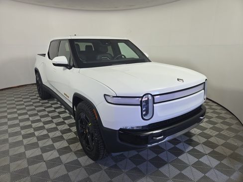 Used 2023 Rivian R1T Adventure AWD/4WD image 7