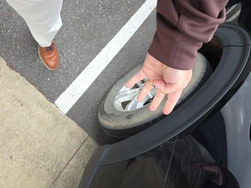 Certified 2020 Ford Explorer XLT image 3