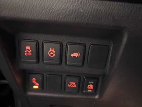 Used 2019 Nissan Pathfinder SL w/ SL Premium Package image 23