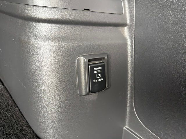 Used 2019 Mitsubishi Outlander SEL AWD/4WD image 13