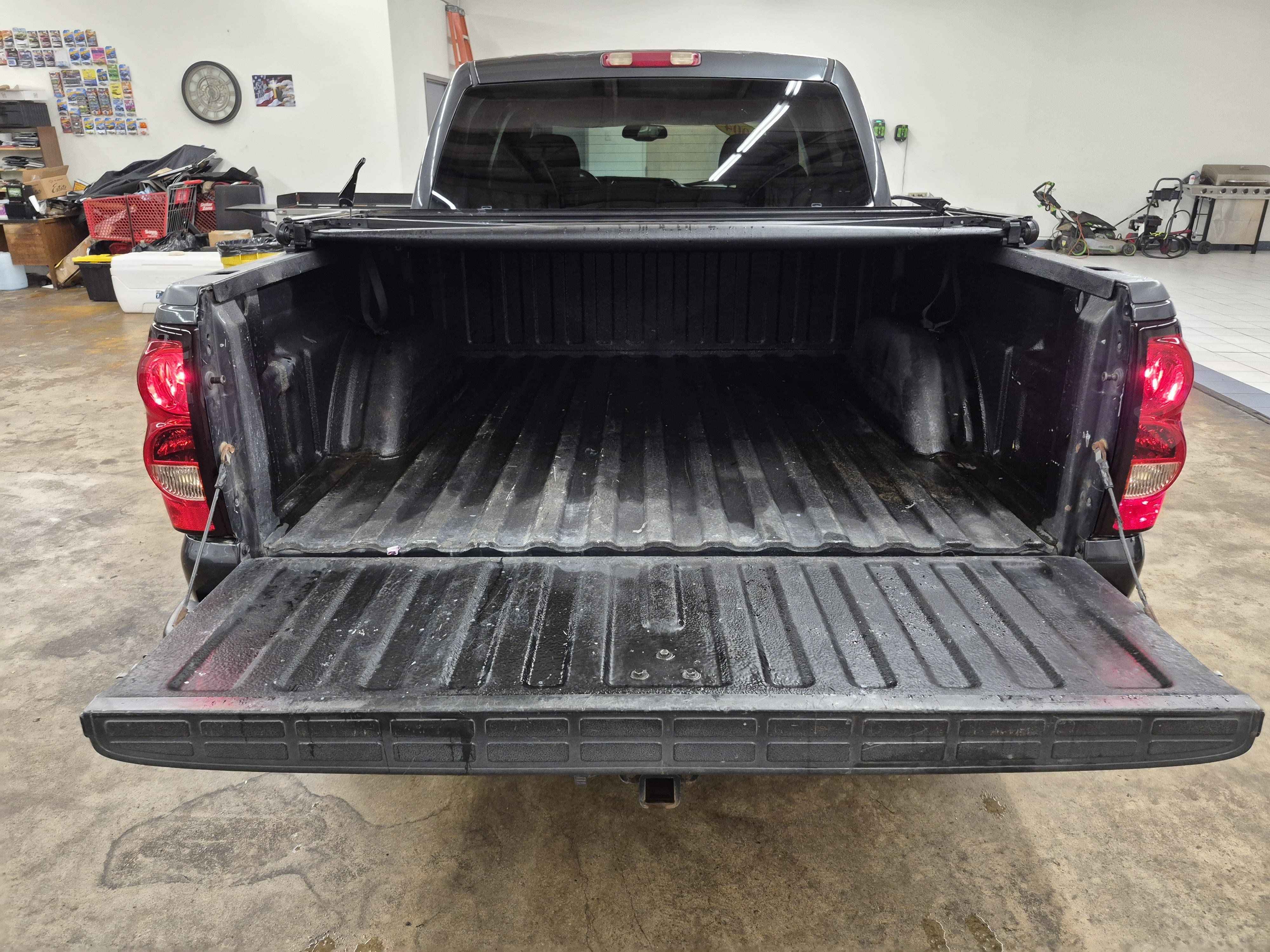 Used 2004 Chevrolet Silverado 1500 LS RWD image 8