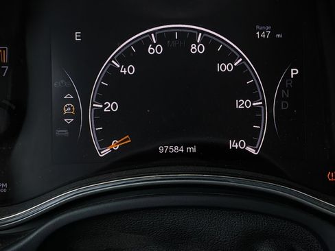 Used 2018 Jeep Grand Cherokee Limited AWD/4WD image 41