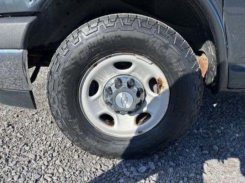 Used 2017 Chevrolet Express 3500 LT w/ LT Preferred Equipment Group image 10