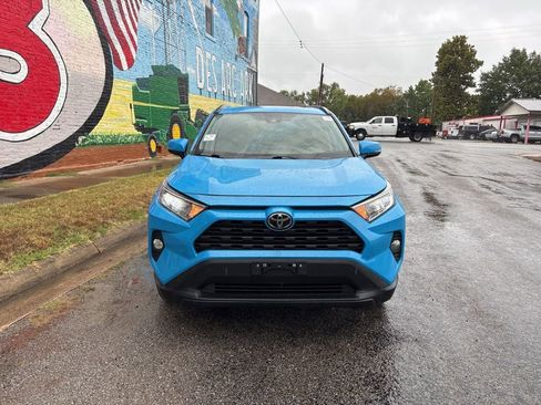 Used 2019 Toyota RAV4 XLE image 7