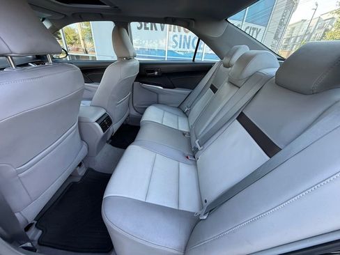 Used 2013 Toyota Camry XLE w/ Leather Pkg FWD image 13