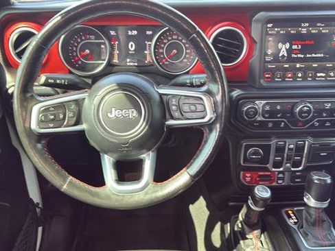 Used 2020 Jeep Gladiator Rubicon AWD/4WD image 25