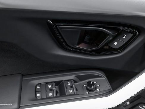 New 2025 Lamborghini Urus SE image 23