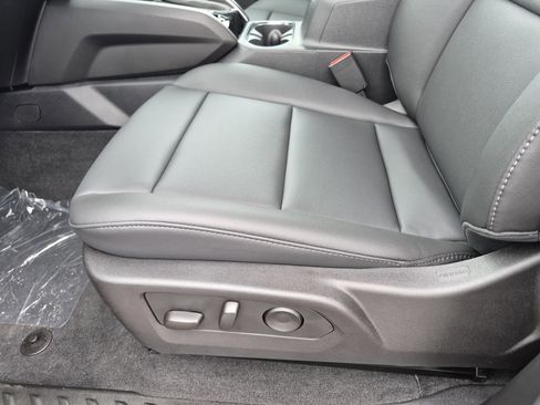 New 2026 GMC Canyon Elevation w/ Convenience Package RWD image 20