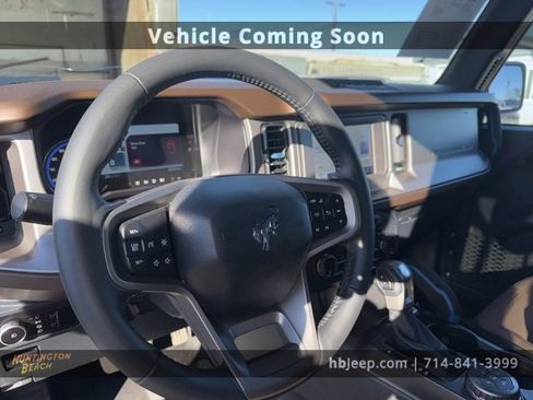 Used 2023 Ford Bronco Outer Banks image 10