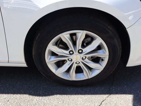 Certified 2024 Chevrolet Malibu LT image 37