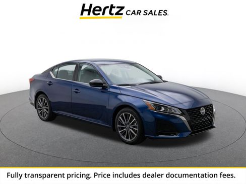 Used 2025 Nissan Altima 2.5 SV FWD image 1