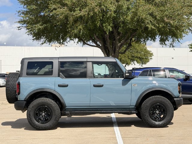 Used 2023 Ford Bronco Wildtrak AWD/4WD image 3