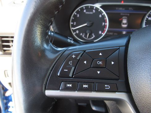 Used 2022 Nissan Sentra SV image 22