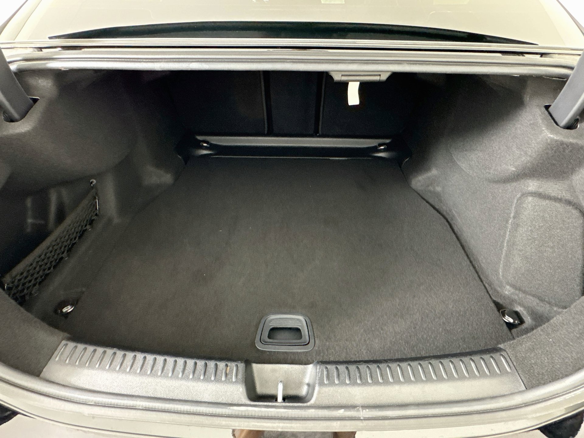 Used 2025 Mercedes-Benz E 350 4MATIC Sedan image 28