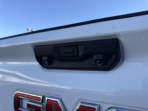 Used 2020 GMC Sierra 2500 SLT w/ SLT Premium Plus Package image 16