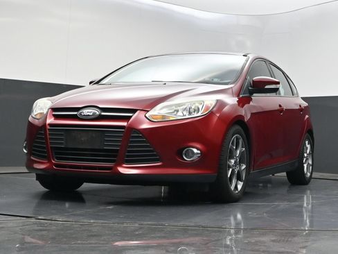 Used 2014 Ford Focus SE w/ Equipment Group 201A FWD image 35