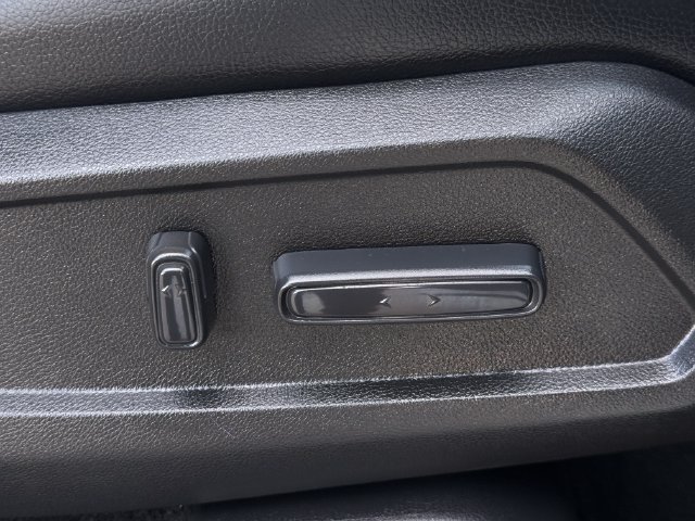 Used 2025 Honda Pilot EX-L image 28