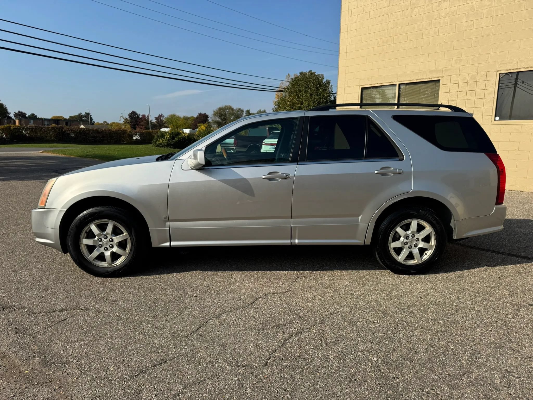 Used 2007 Cadillac SRX w/ Theater Package AWD/4WD image 5