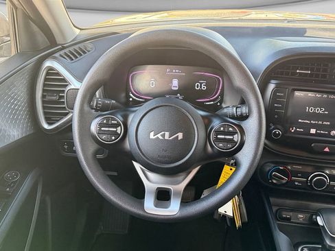 Used 2024 Kia Soul LX w/ Option Group 015 FWD image 13