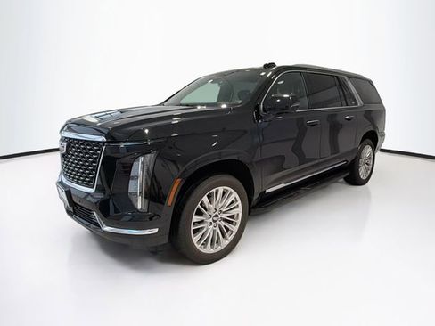 Used 2025 Cadillac Escalade ESV Premium Luxury image 3