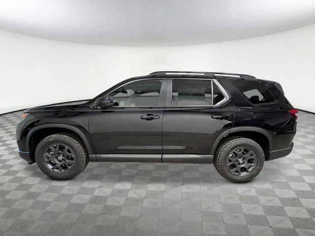 New 2026 Honda Pilot TrailSport image 3