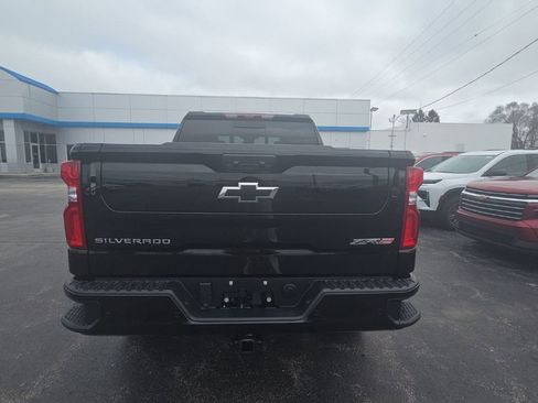 New 2026 Chevrolet Silverado 1500 ZR2 image 7