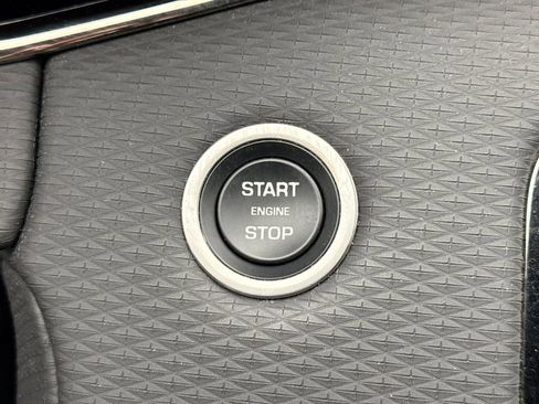 Used 2023 Land Rover Range Rover Evoque R-Dynamic S image 21