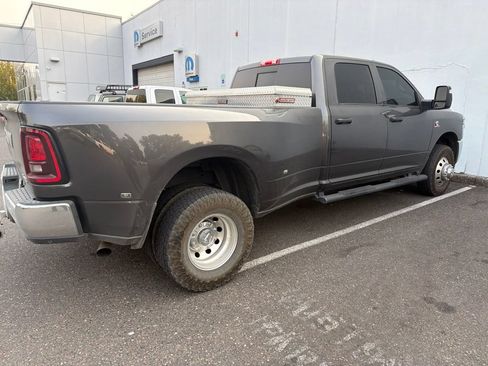 Used 2025 RAM 3500 Tradesman AWD/4WD image 3