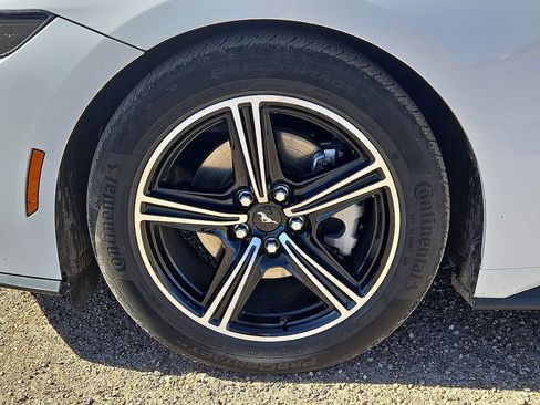 Used 2024 Ford Mustang Premium image 11