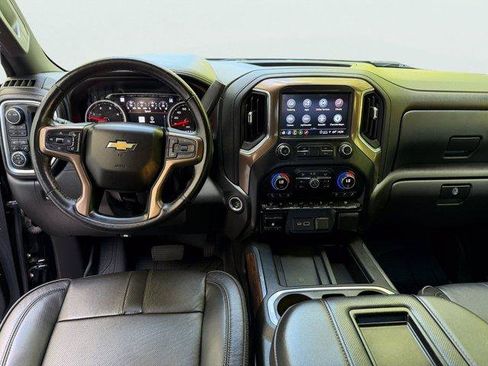 Used 2021 Chevrolet Silverado 3500 High Country w/ Snow Plow Prep/Camper Package AWD/4WD image 2