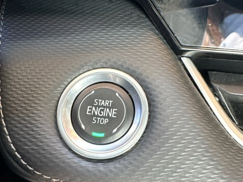 Used 2025 Chevrolet Equinox LT w/ Convenience Package II image 27