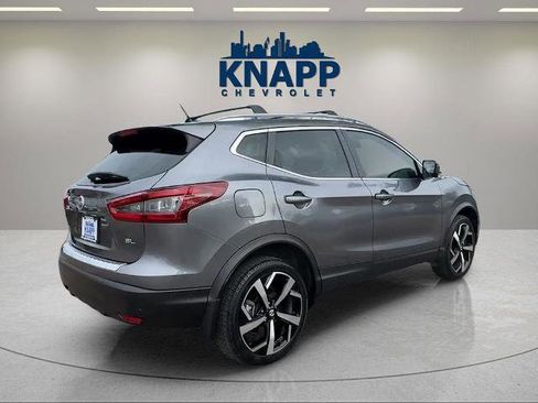 Used 2022 Nissan Rogue Sport SL FWD image 5