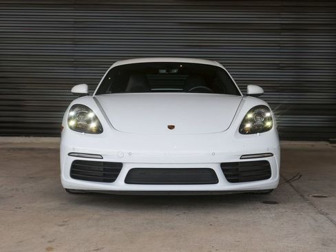 Certified 2025 Porsche 718 Cayman S RWD image 10