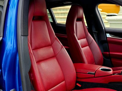 Used 2015 Porsche Panamera S image 77