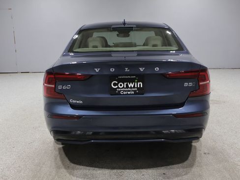 Used 2023 Volvo S60 B5 Core AWD/4WD image 3
