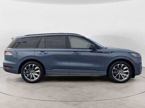 Used 2026 Lincoln Aviator 2WD w/ Jet Appearance Package image 2