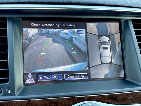 Used 2017 INFINITI QX80 2WD w/ Driver Assistance Package image 25