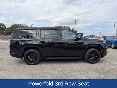 Used 2023 Jeep Wagoneer Series II image 3