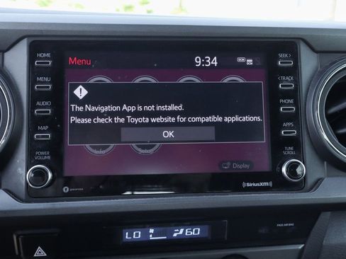 Used 2022 Toyota Tacoma TRD Off-Road w/ Technology Package image 30