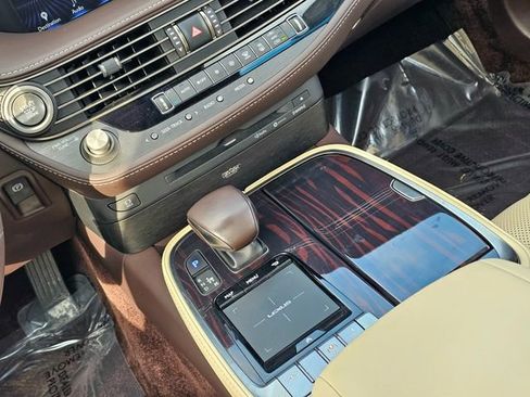 Used 2019 Lexus LS 500 500 Base image 34