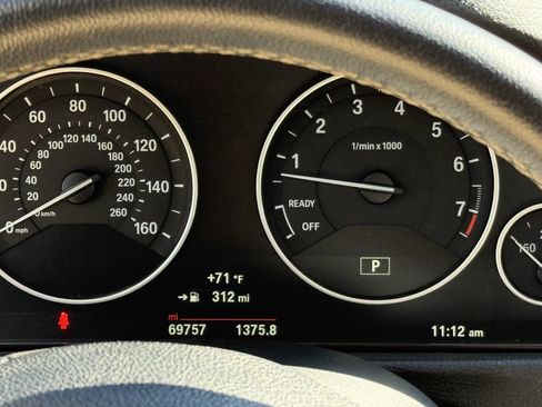 Used 2016 BMW 320i Sedan image 16