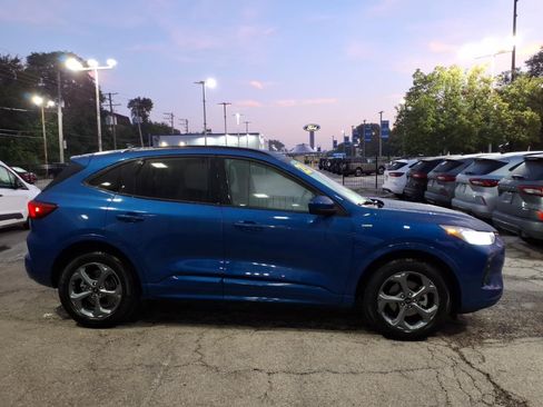 Used 2023 Ford Escape ST-Line Select w/ Tech Pack #1 AWD/4WD image 2