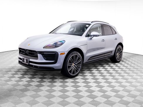 Certified 2026 Porsche Macan AWD/4WD image 1
