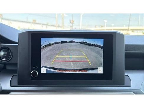 Certified 2024 Toyota Tacoma SR5 AWD/4WD image 24