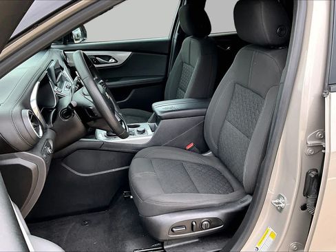 Used 2021 Chevrolet Blazer LT FWD image 8
