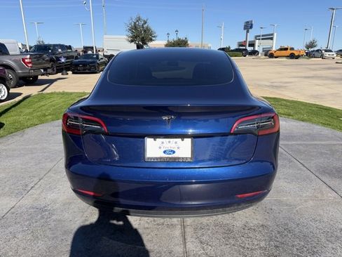 Used 2023 Tesla Model 3 Standard Range image 5