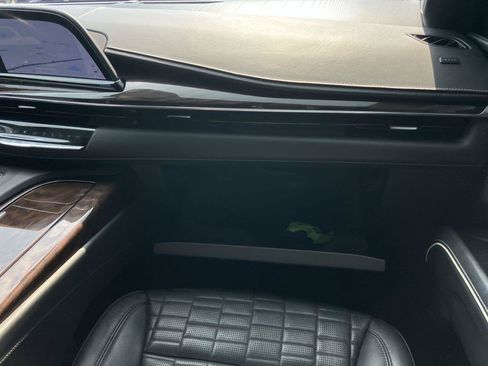 Used 2022 Cadillac Escalade Sport Platinum w/ LPO, ONYX Package AWD/4WD image 20